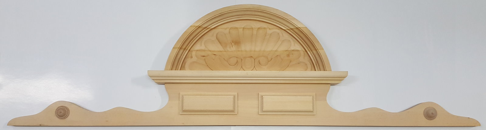 Gründerzeit-Aufsatz in Linde ca. 1070 mm x 275 mm  Art.9005neu