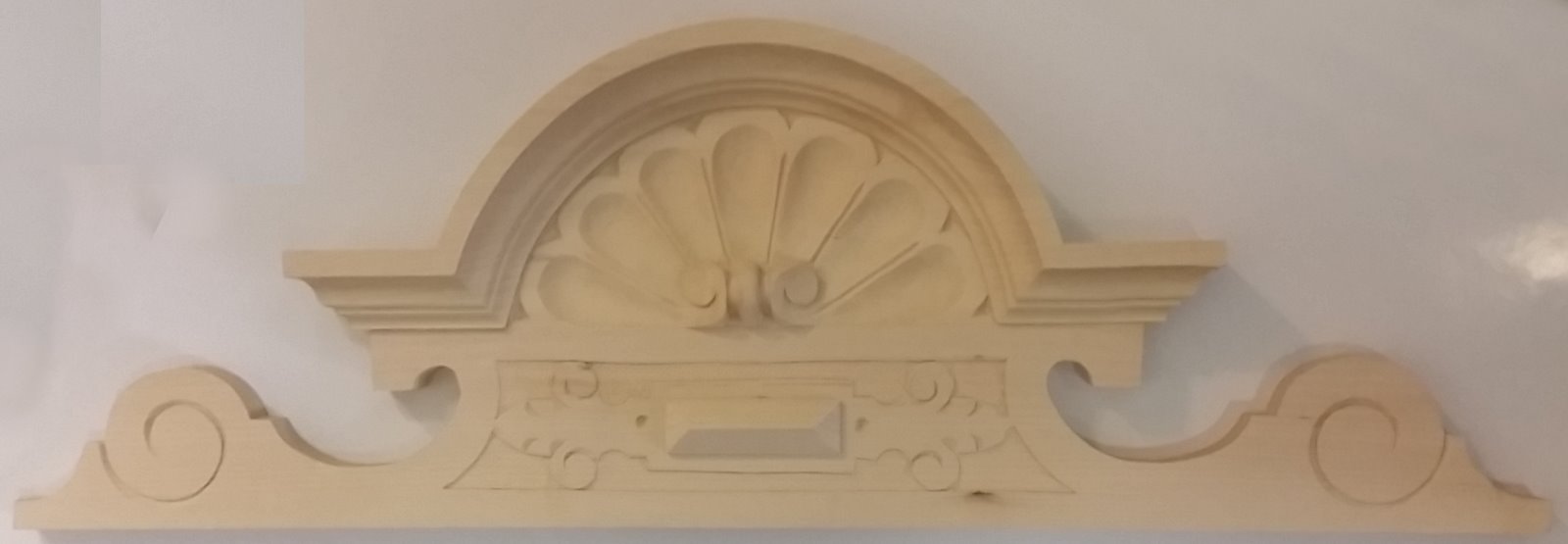 Aufsatz Art. 61051  Gründerzeit Schrankaufsatz,  Maße: ca. 600*200mm